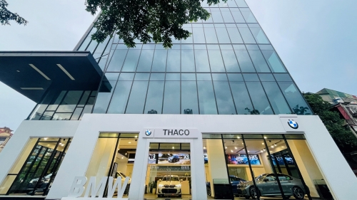 Hà Nội: Đại lý BMW Phạm Văn Đồng